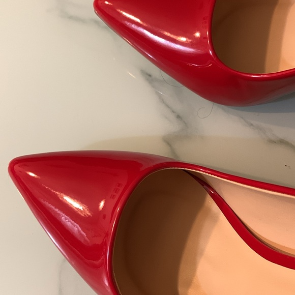 Women’s Y-not? Red scheme pumps. - Picture 11 of 13